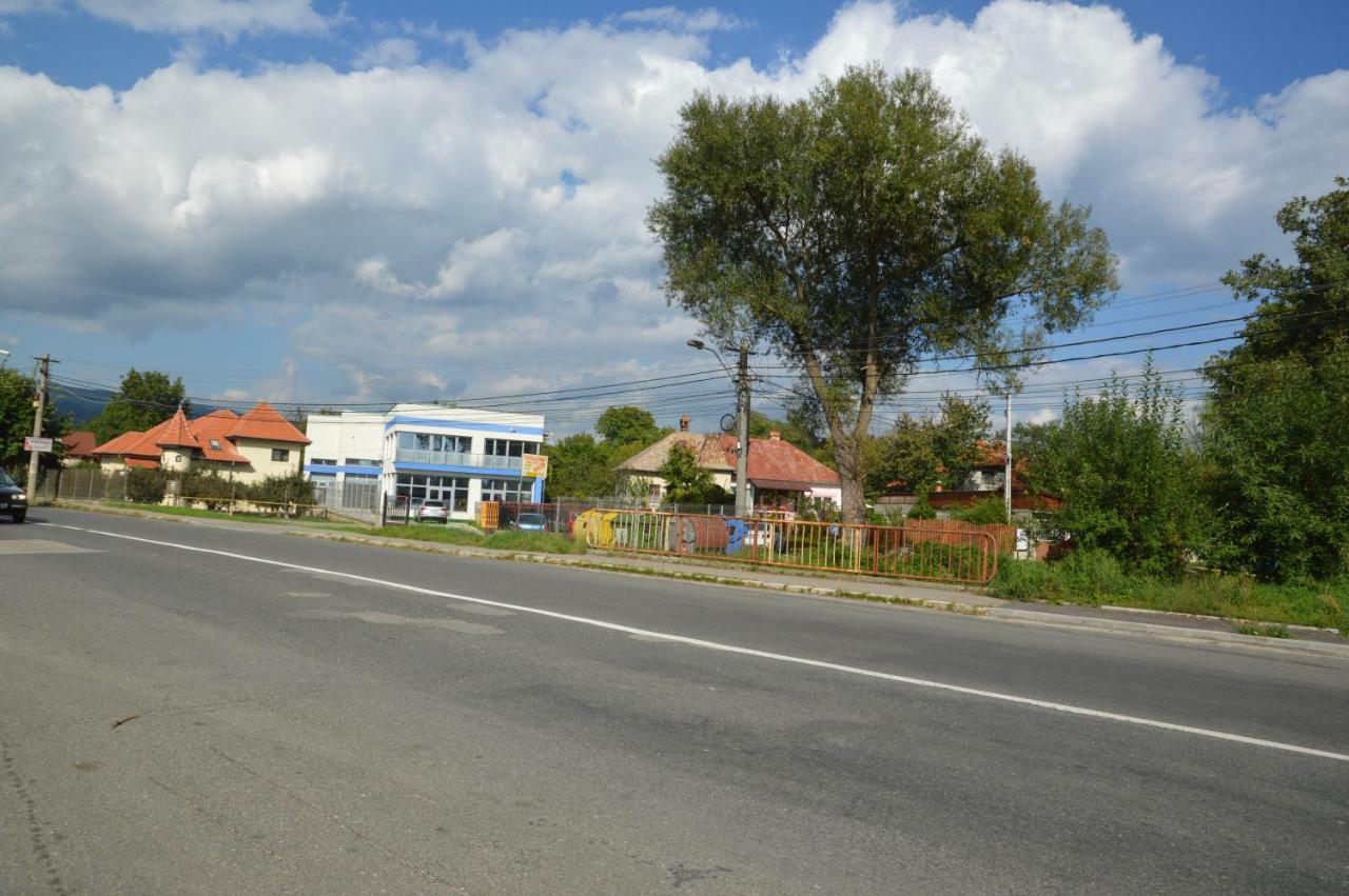 Baza Sportiva Adelina Hotel Câmpulung Bagian luar foto